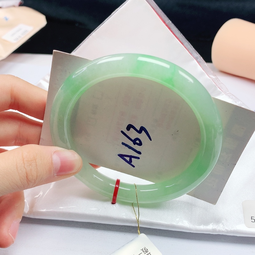 【闪购商品】翡翠手镯（圆镯）未镶嵌天然缅甸a货手镯58+