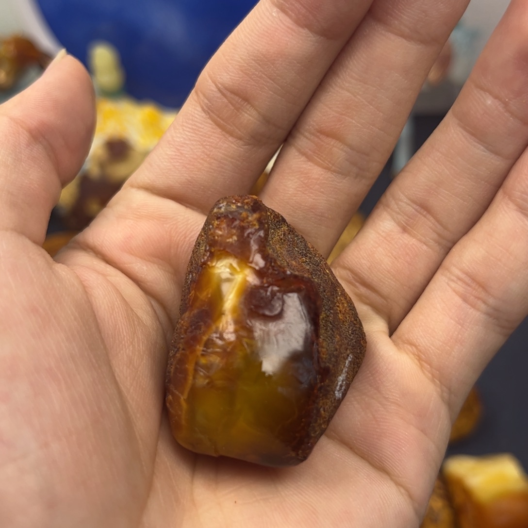 定制琥珀未镶嵌蜜蜡