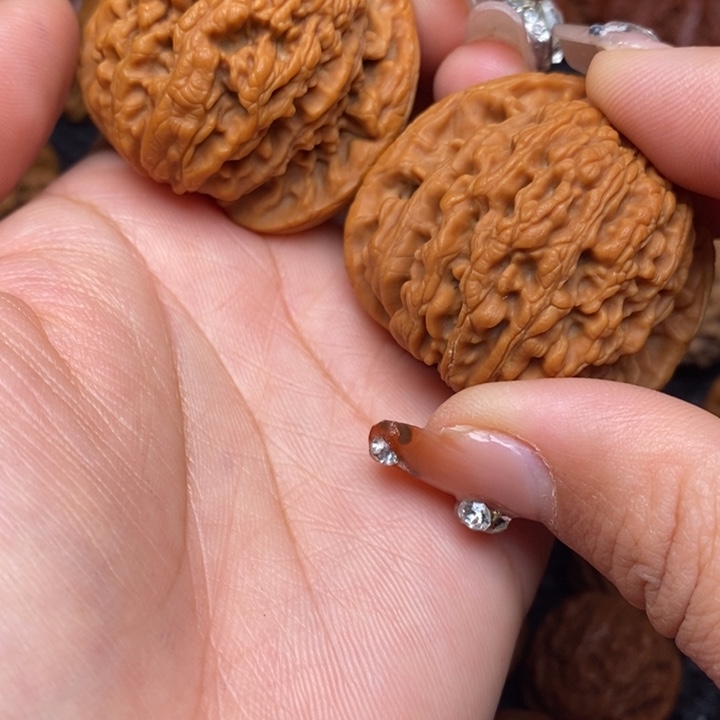 秦岭野生文玩核桃11