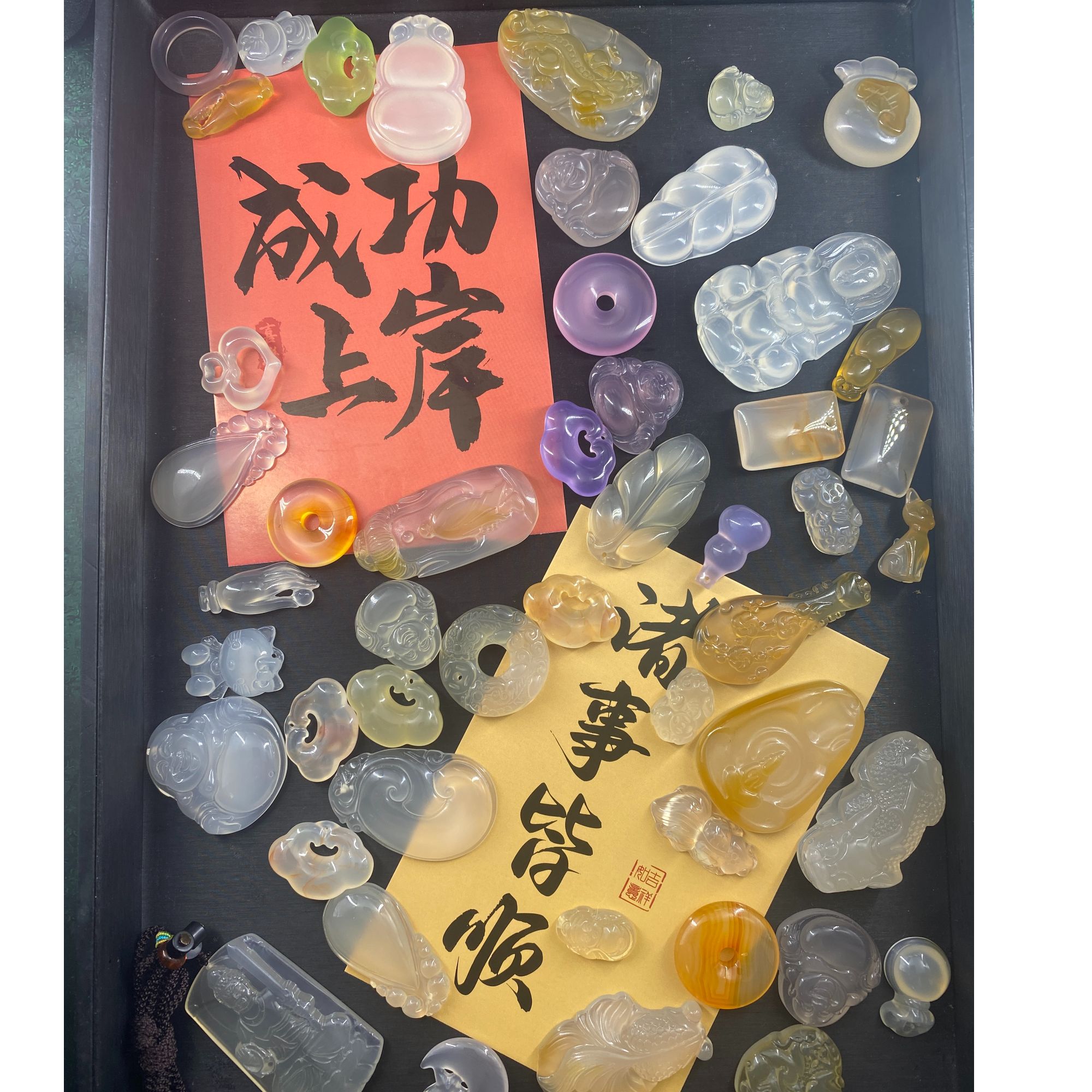 天然高冰玛瑙玉髓，直播间选款私拍随机发。