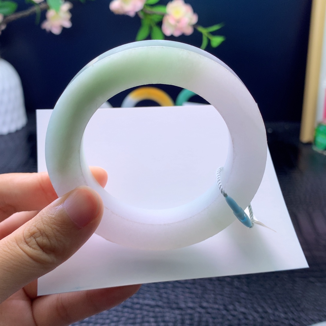 未镶嵌手镯定制翡翠