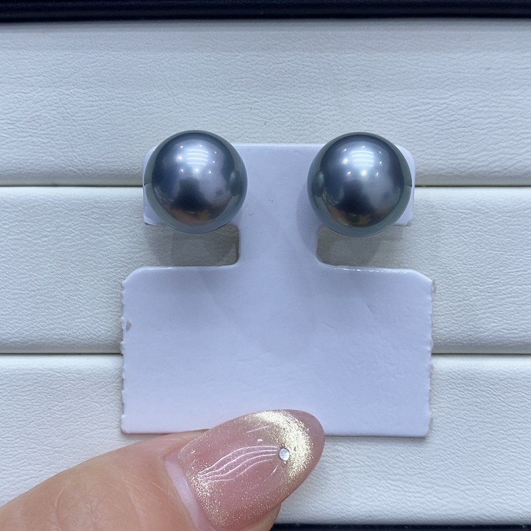 海水珍珠耳饰18K金镶嵌12到13点位