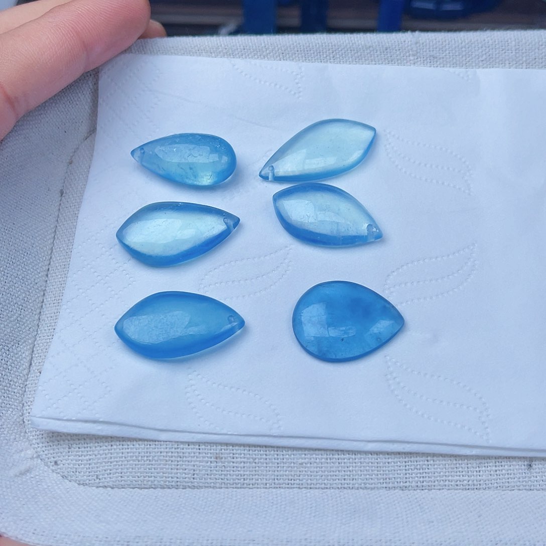 无非金属海蓝宝水滴
