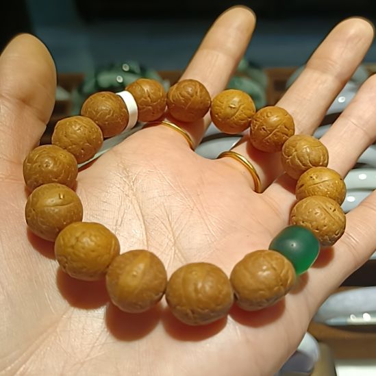翡翠未镶嵌吊坠(不含链)手串