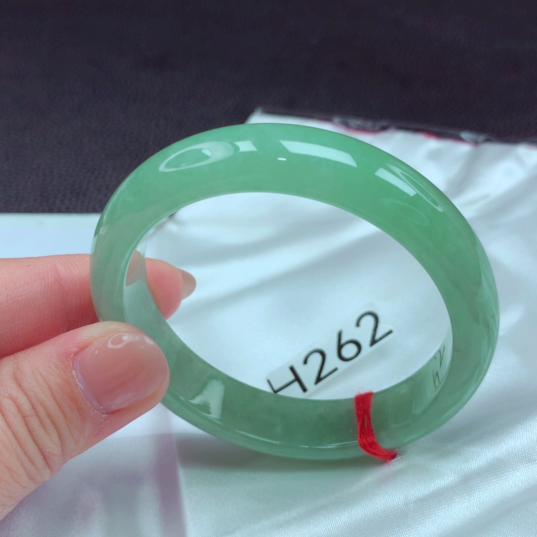 翡翠手镯未镶嵌手镯88