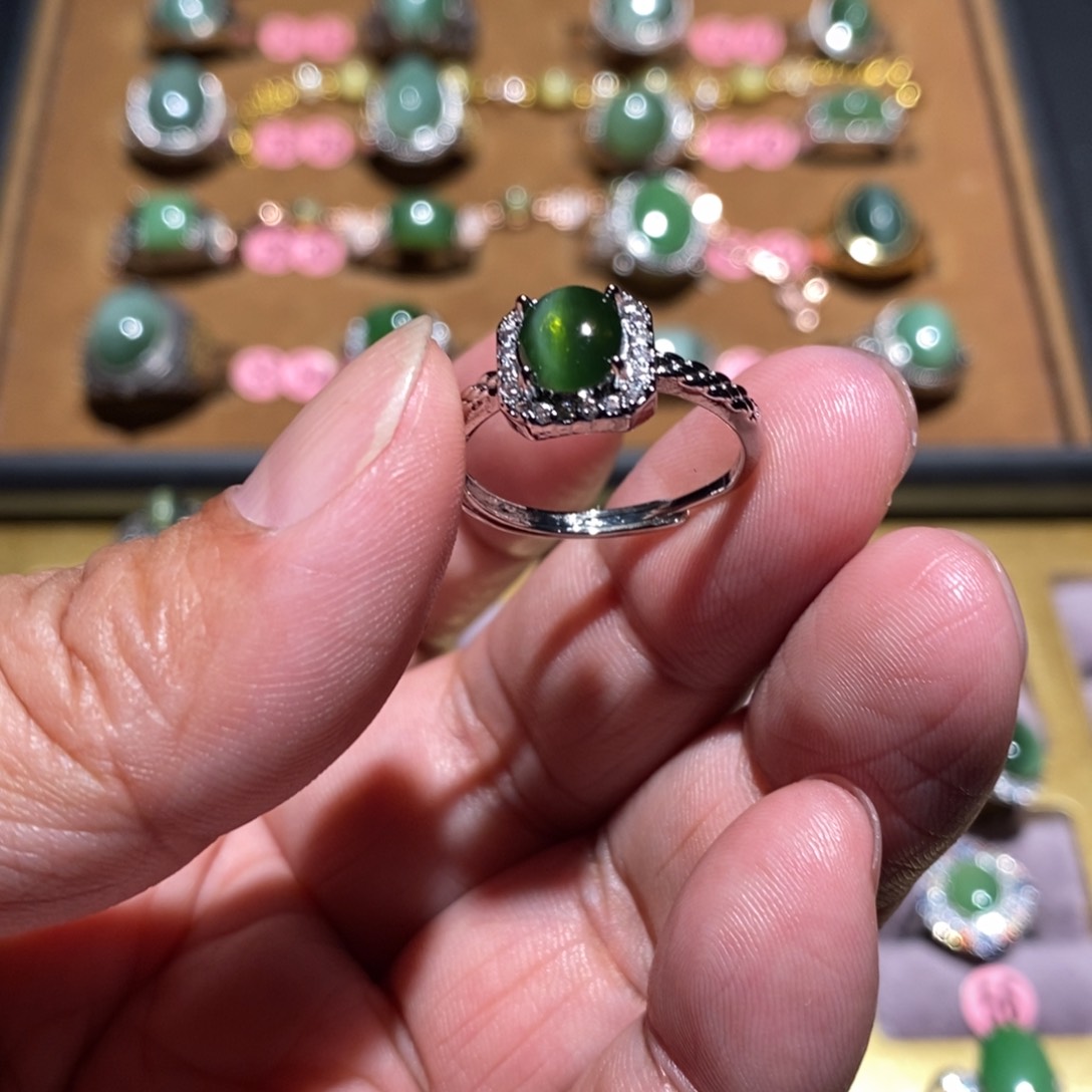 和田玉（碧玉）戒指未镶嵌