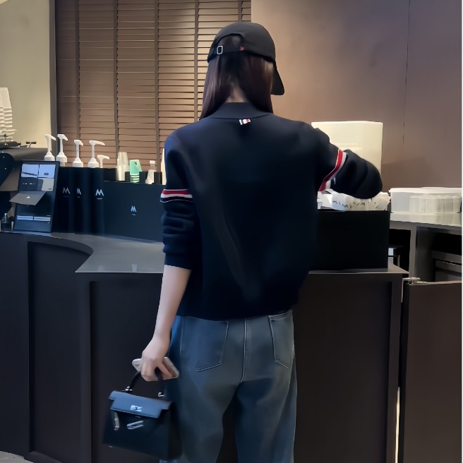 2025秋冬毛衣女开衫tb风立领厚款针织开衫女上衣短百搭老钱风女装