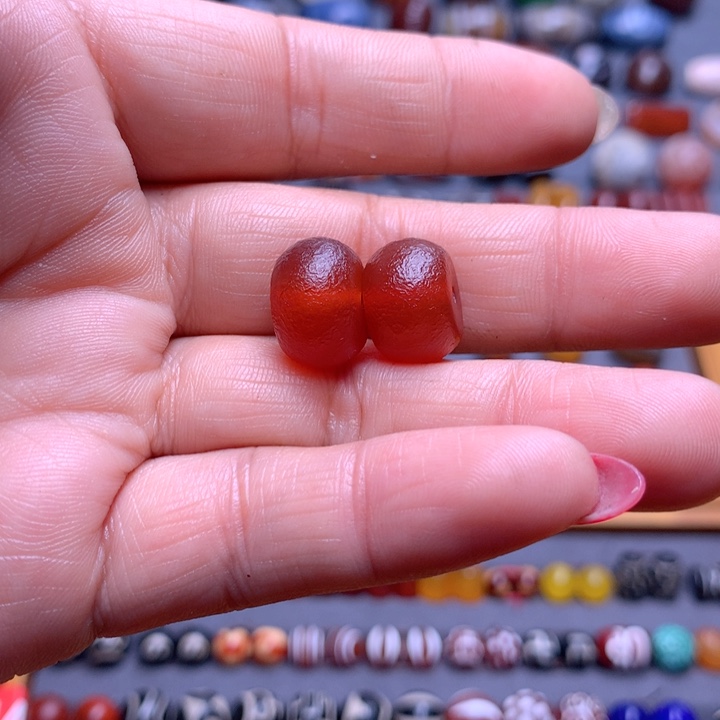 玛瑙/玉髓颈饰未镶嵌?**鼻