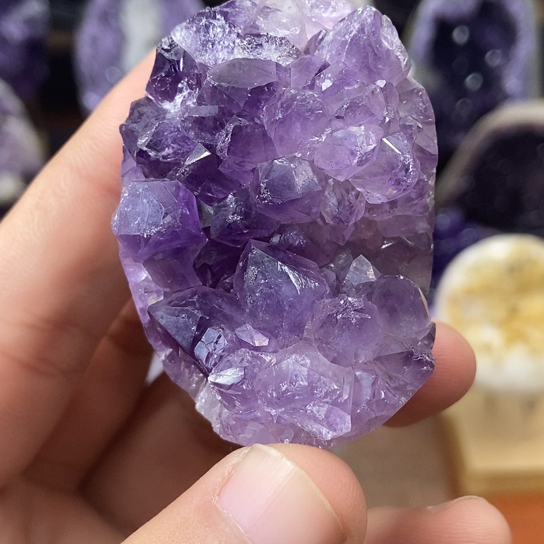 紫晶大型摆件（非配饰）未镶嵌
