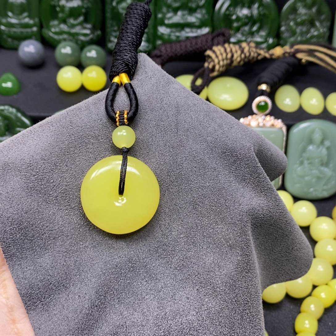 和田玉（黄玉）颈饰未镶嵌S****w