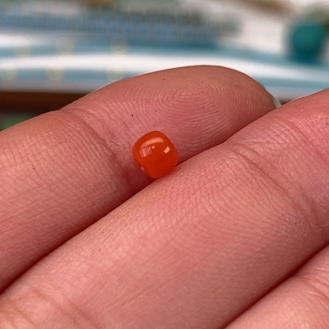 南红玛瑙未镶嵌老型4mm