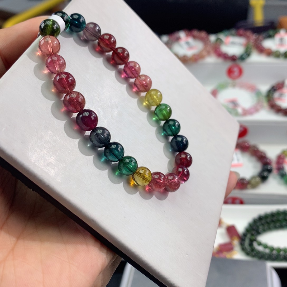 手链未镶嵌碧玺     7mm。