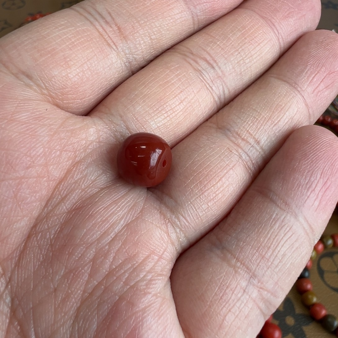 南红玛瑙未镶嵌手串瓦西牛血红9.7mm