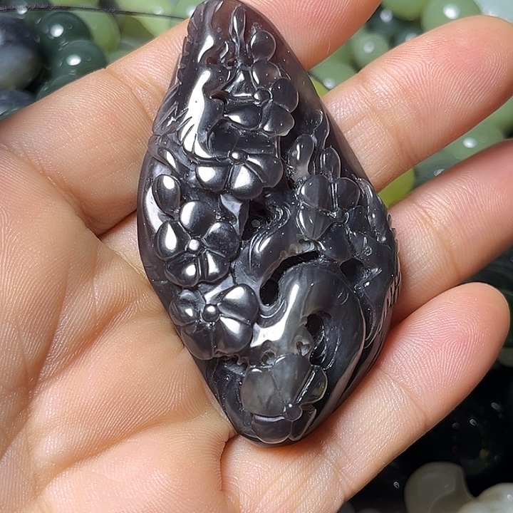 Z***慢和田玉未镶嵌手串