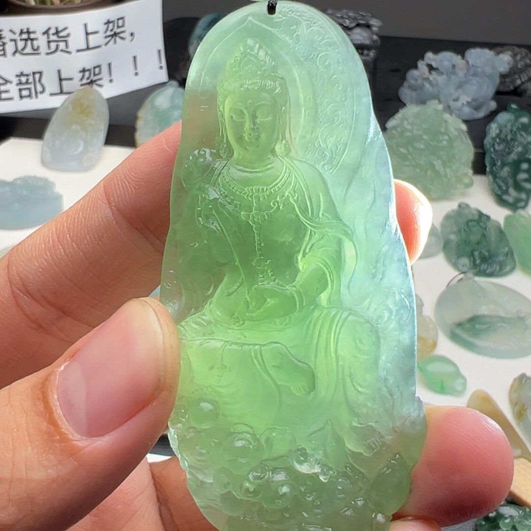 定制翡翠未镶嵌观音