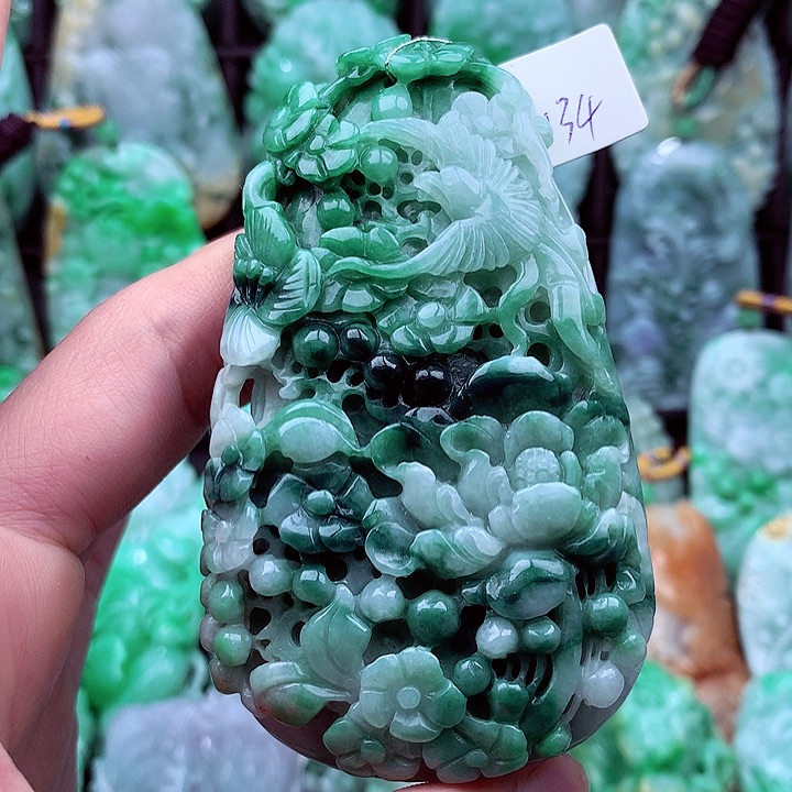 翡翠吊坠(不含链)未镶嵌