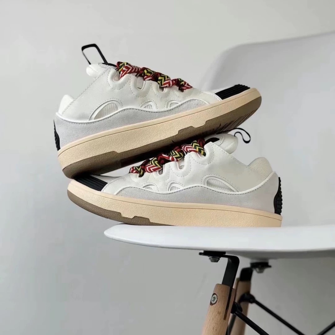 新款春秋季小众国潮百搭休闲情侣款面包鞋-2038