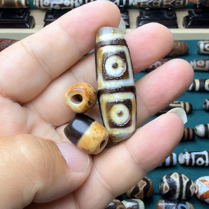 慧***儿玛瑙/玉髓颈饰未镶嵌