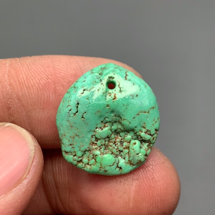 绿松石颈饰未镶嵌