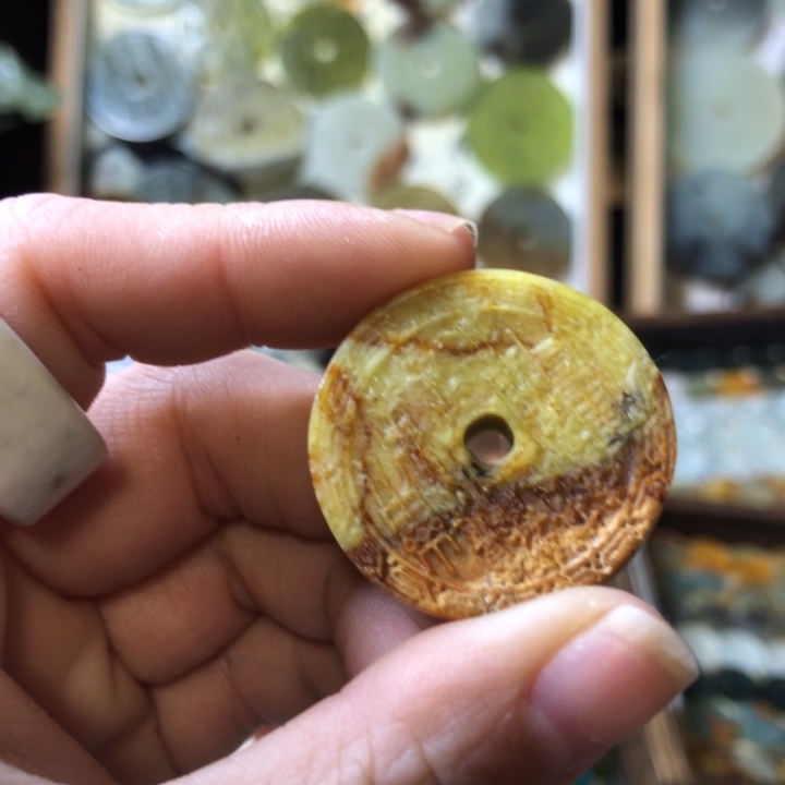 岫玉岫玉挂件未镶嵌