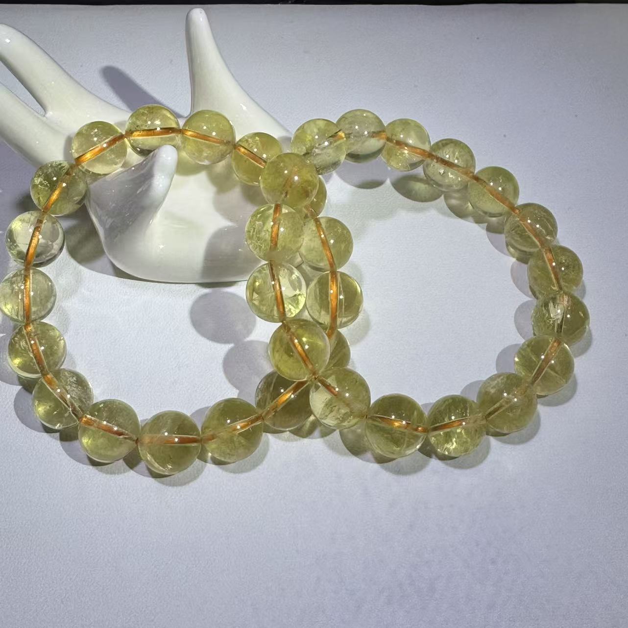 C11376-卡12左右-黄发晶水晶手串-多样性发其一