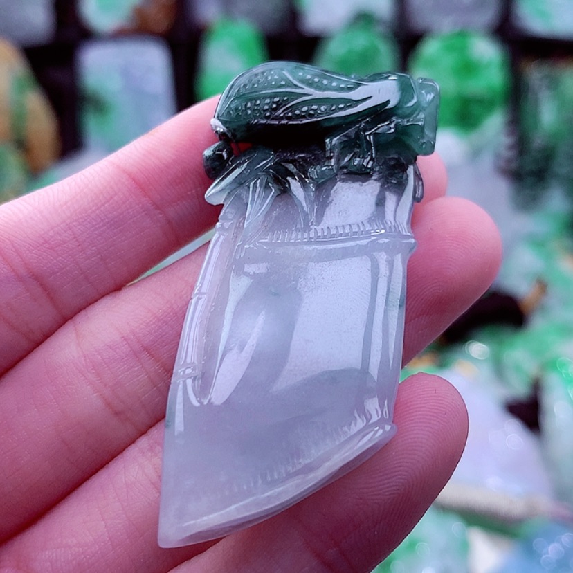 【闪购商品】翡翠颈饰未镶嵌天然