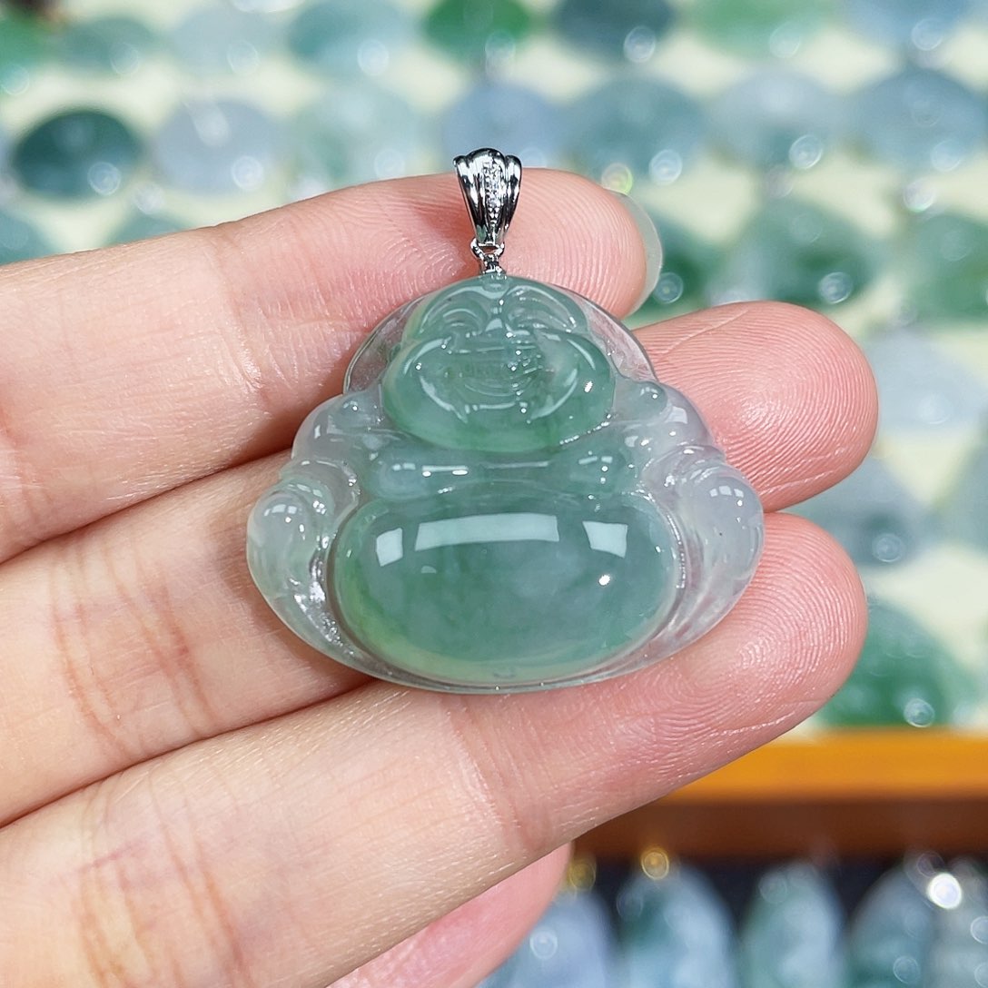 翡翠颈饰18K金镶嵌吊坠