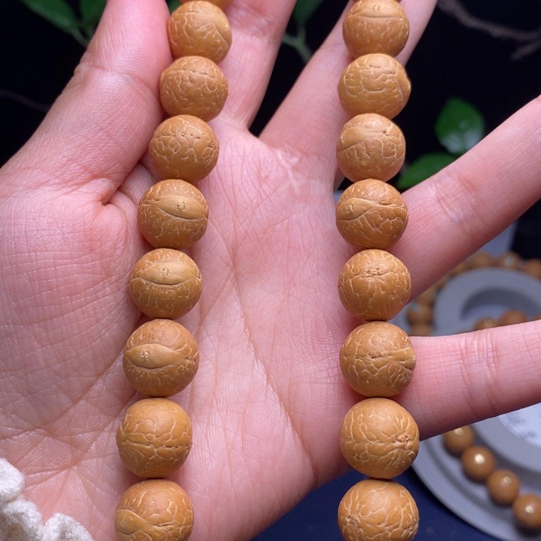 凤眼菩提吊坠13手持