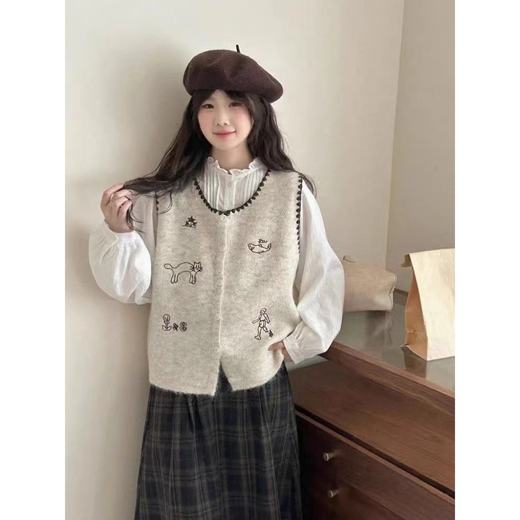 【运费补贴】早秋韩系新款卡通刺绣设计感叠穿针织马甲女82185#0.08