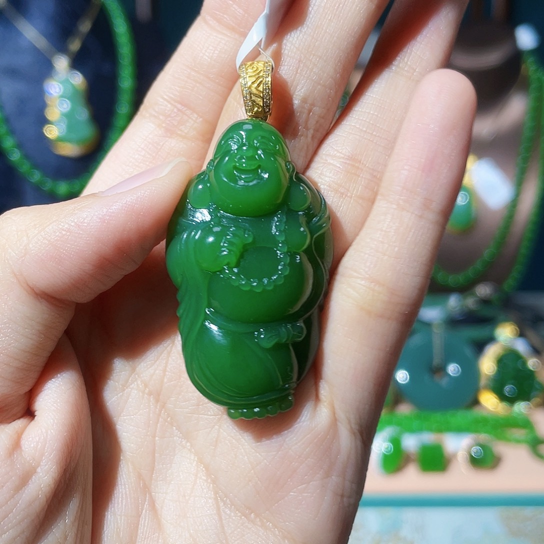 和田玉（碧玉）18K金镶嵌颈饰