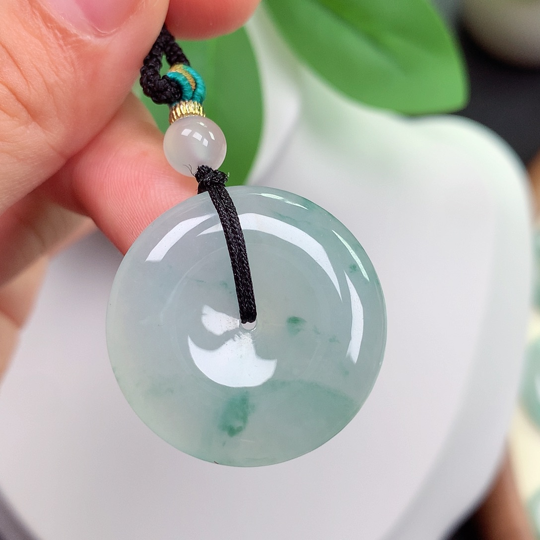 颈饰未镶嵌翡翠平安扣 28x5.0mm
