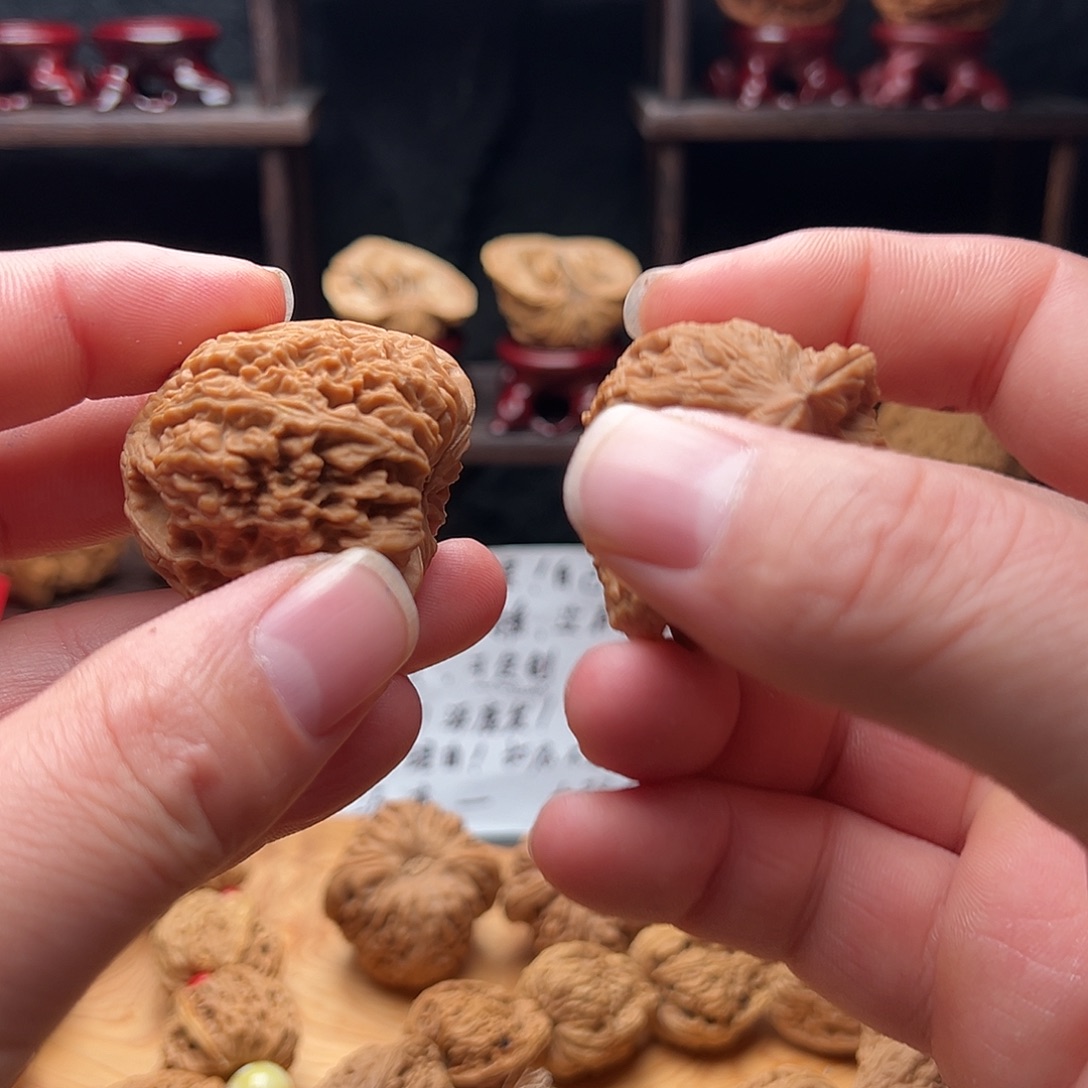 海***子文玩核桃吊坠物美价廉