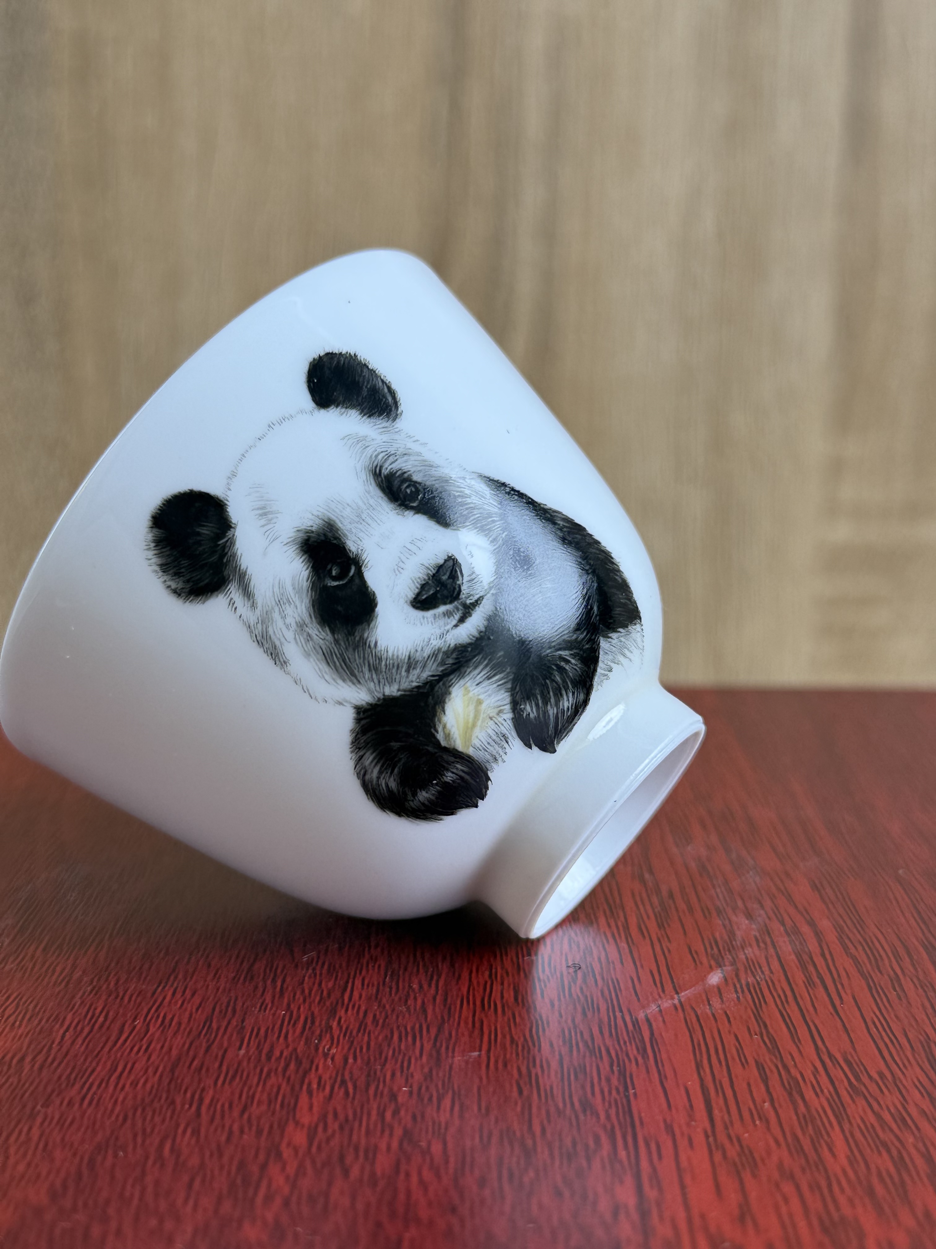 景德镇新彩熊猫直口杯