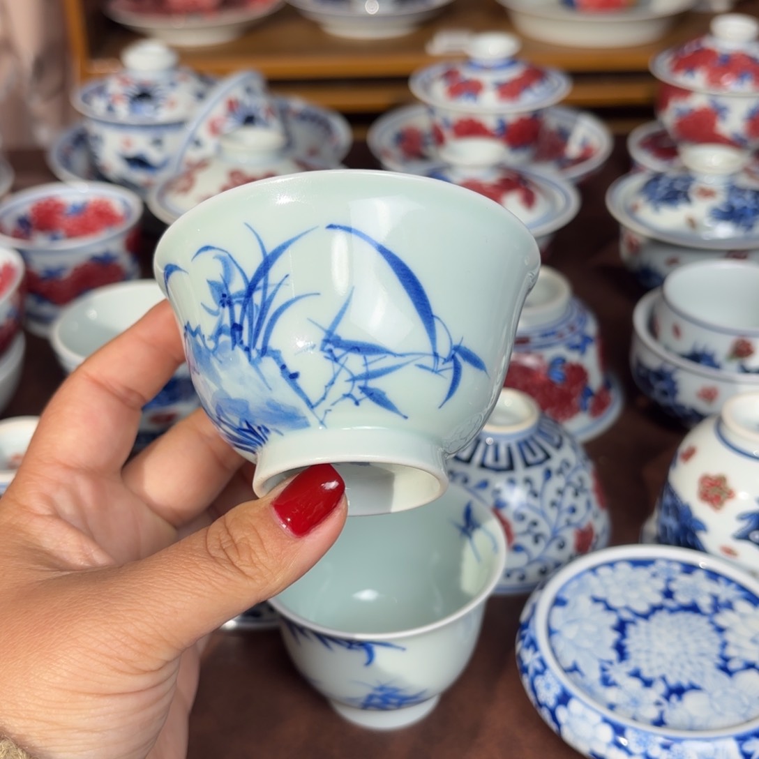 青花手绘竹子撇口杯