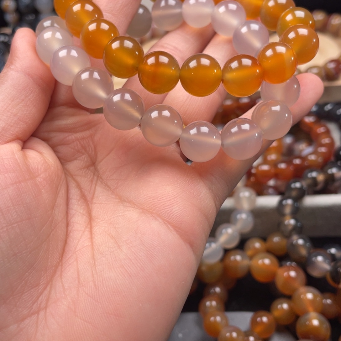 正***团玛瑙/玉髓未镶嵌手链