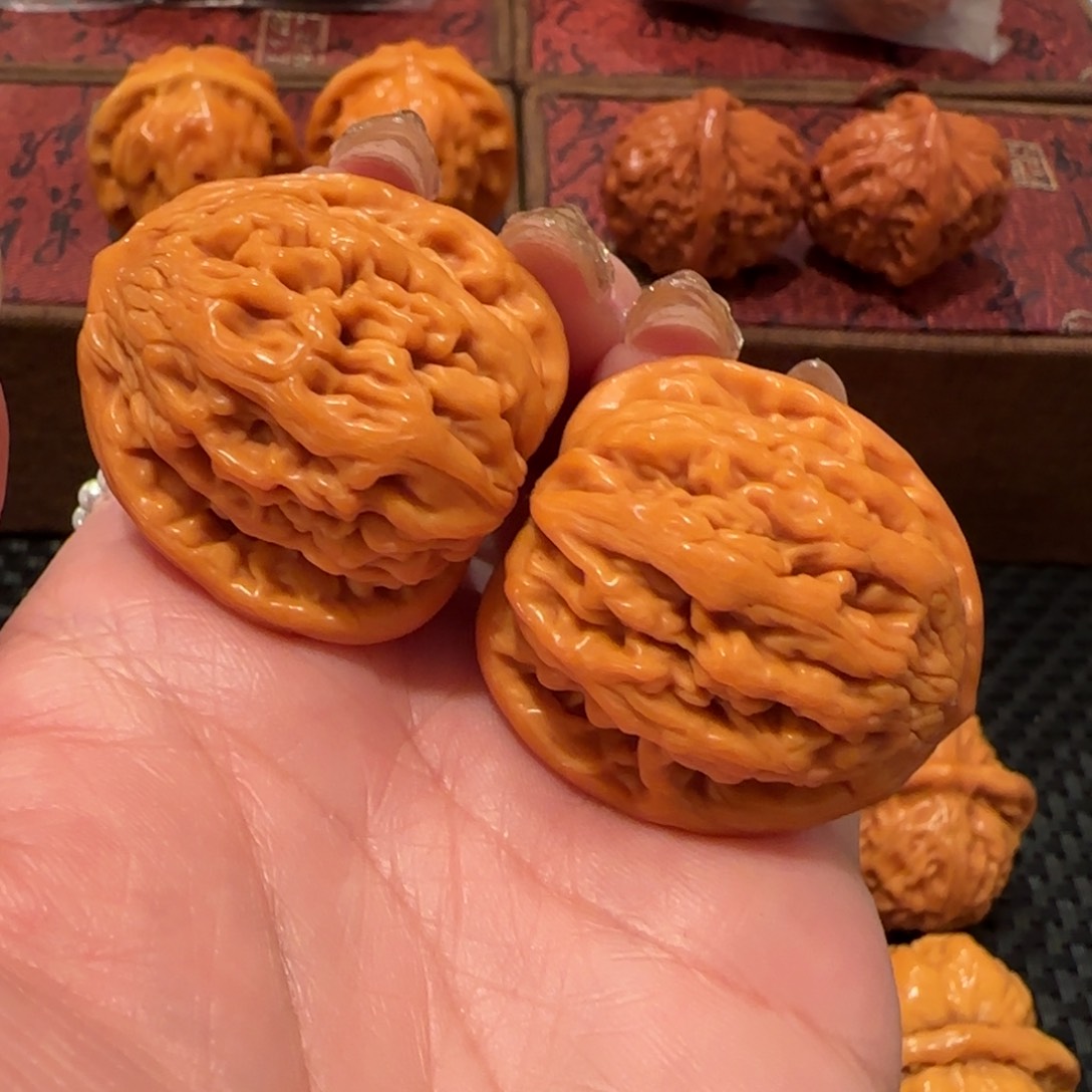 桃核吊坠刘*明麦穗虎头35精品