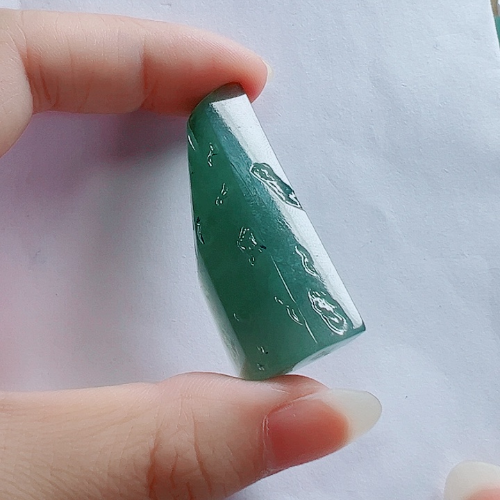 定制翡翠未镶嵌天然翡翠包工