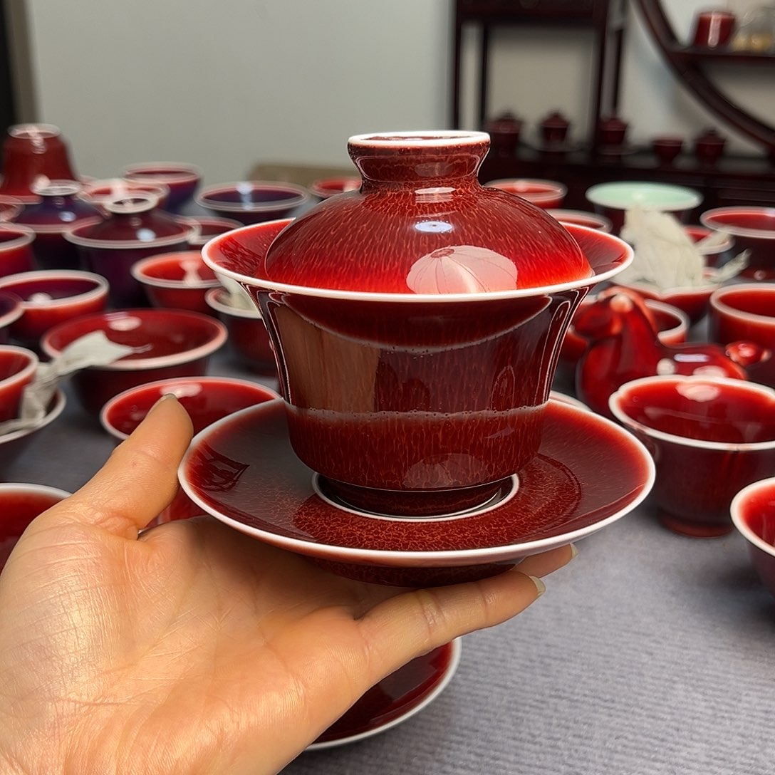 宜****宫景德镇陶瓷红马坊盖碗