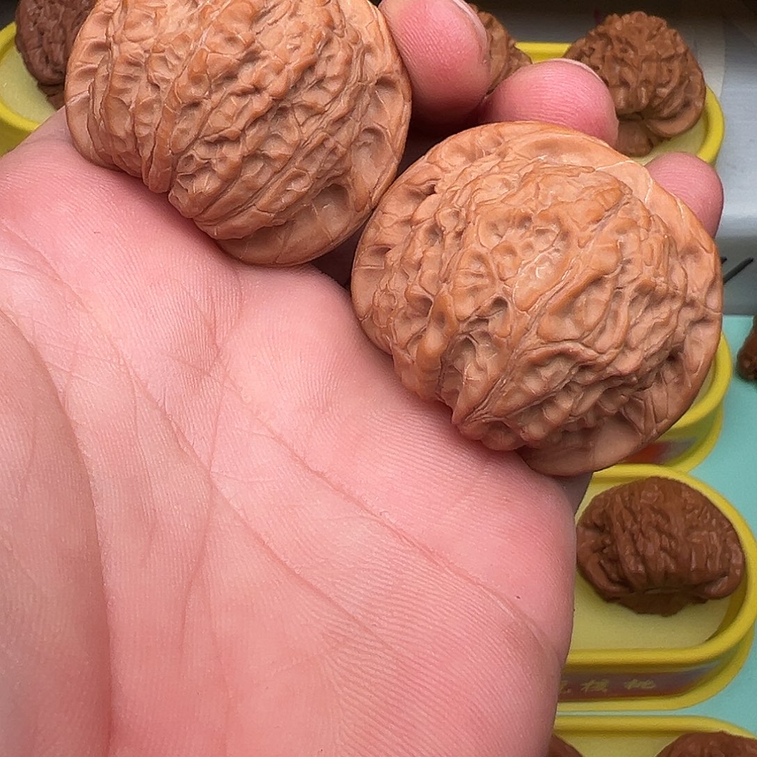吊坠桃核全品血麒麟42