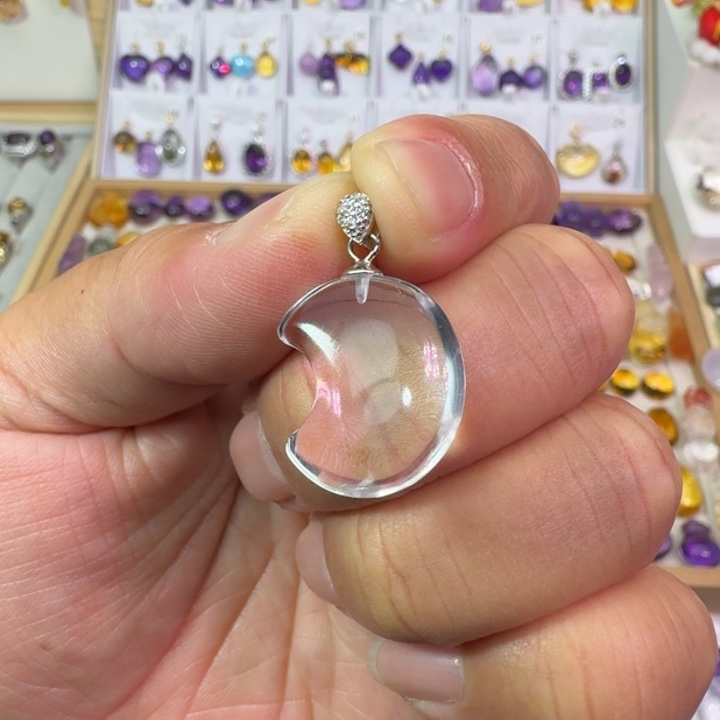 银S925镶嵌颈饰水晶吊坠