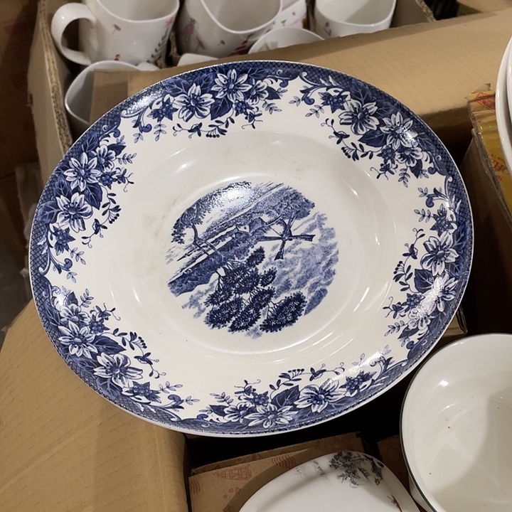 壹***壹瓷片蓝花圆盘一个 23厘米