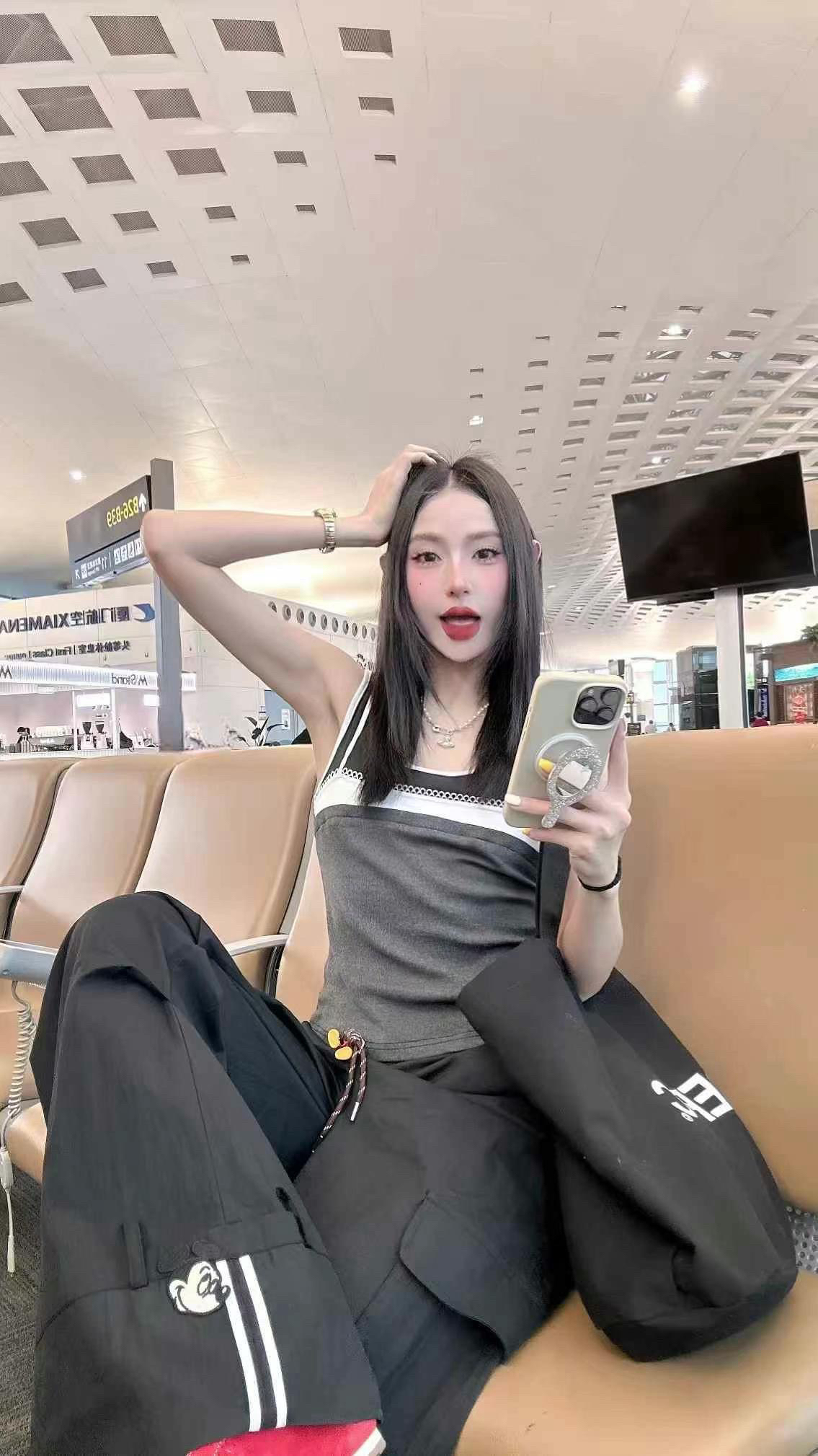 深圳南油高货设计师款上衣