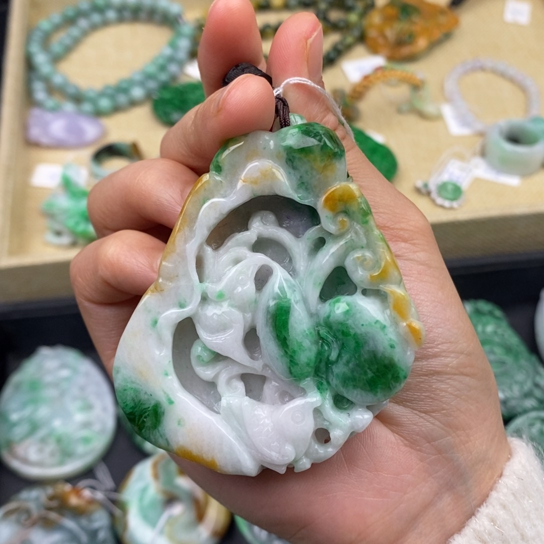 翡翠颈饰未镶嵌喜上眉梢挂件2.18D