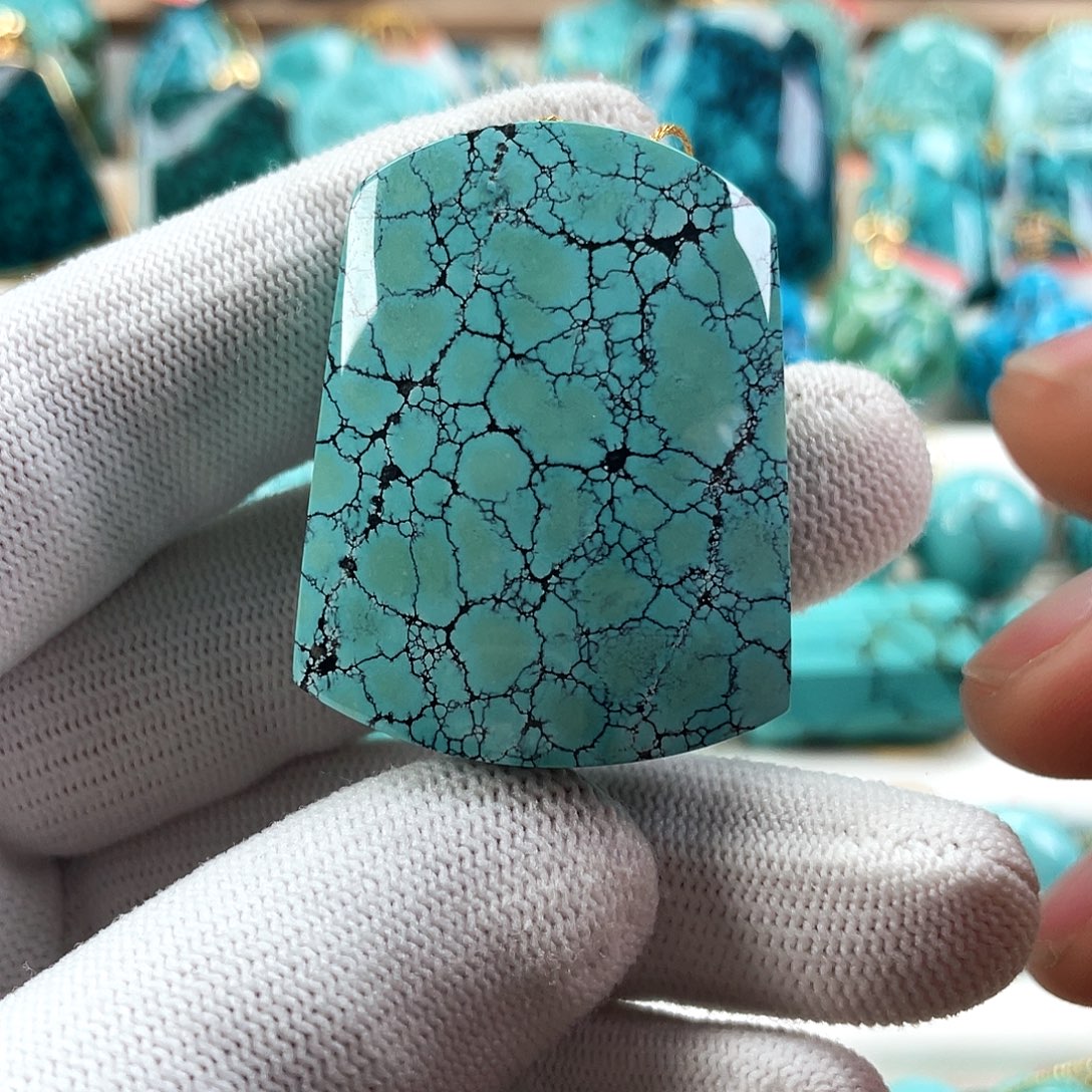 绿松石未镶嵌车挂