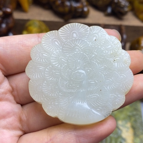 未镶嵌蛇纹石玉颈饰55