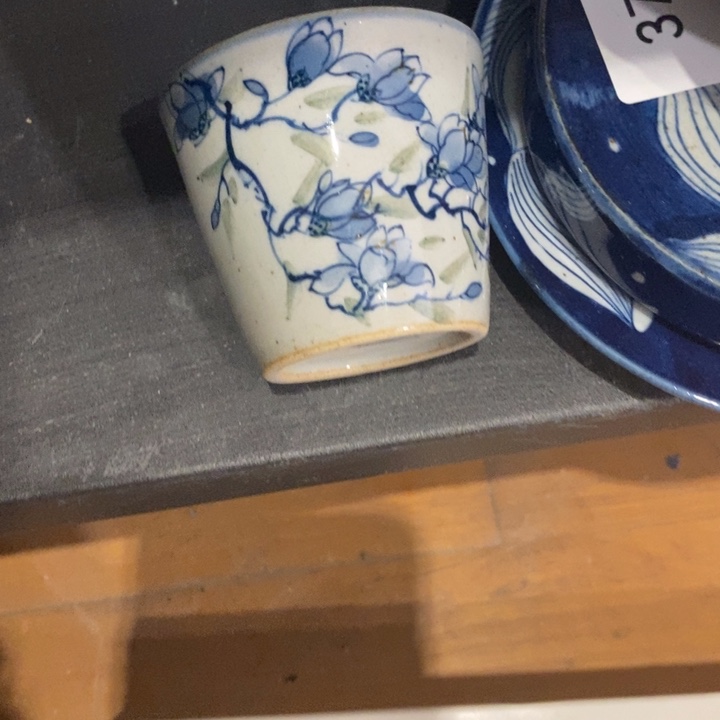 青花瓷景德镇手绘玉兰花小茶杯