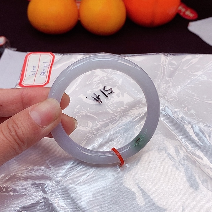 翡翠手镯未镶嵌51圆100