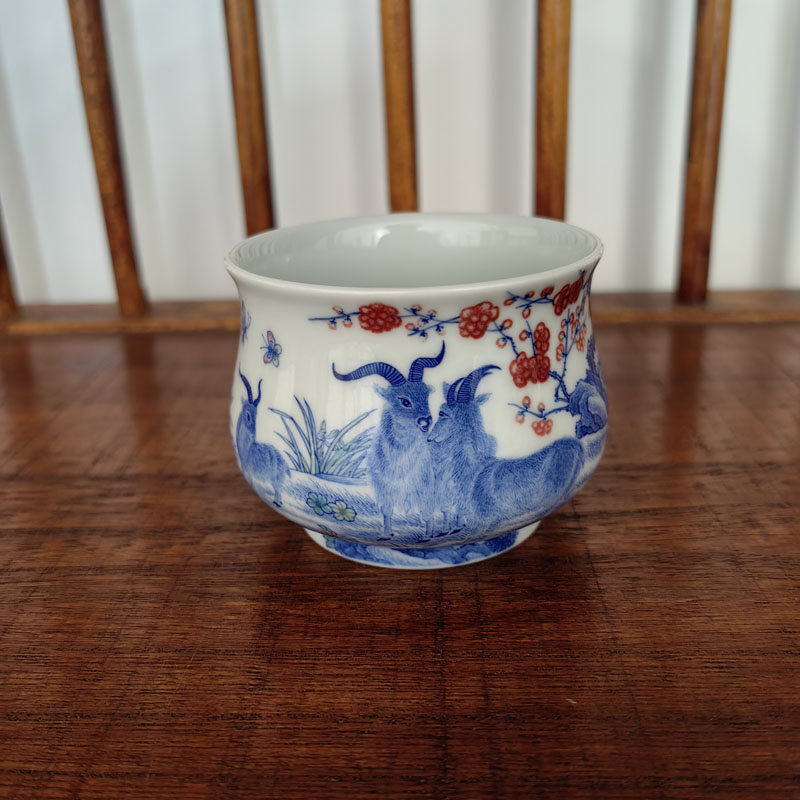 空山明月青花斗彩釉里红三羊开泰主人杯手握卢氏杯景德镇陶瓷茶杯