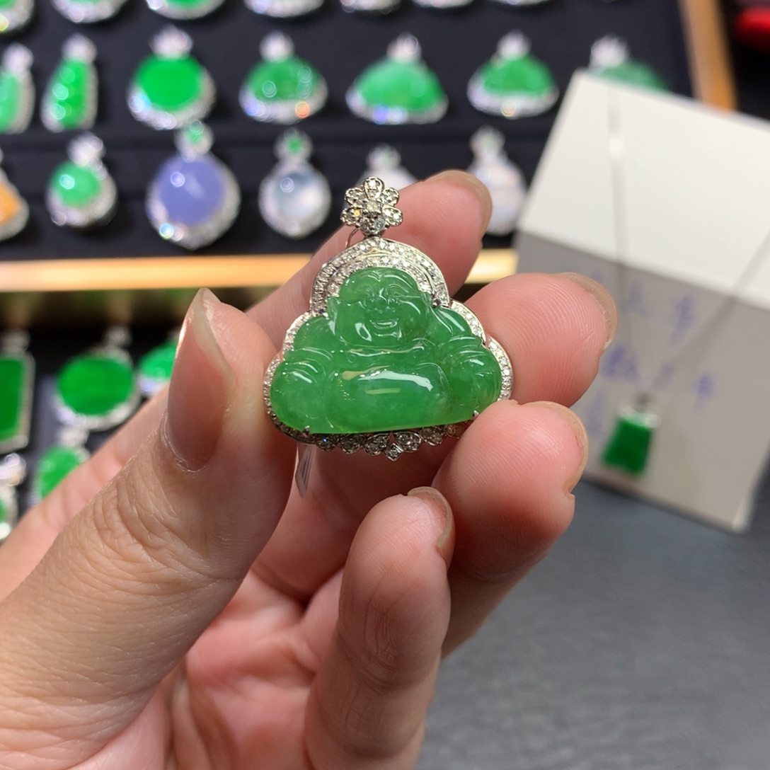 翡翠吊坠(不含链)18K金镶嵌