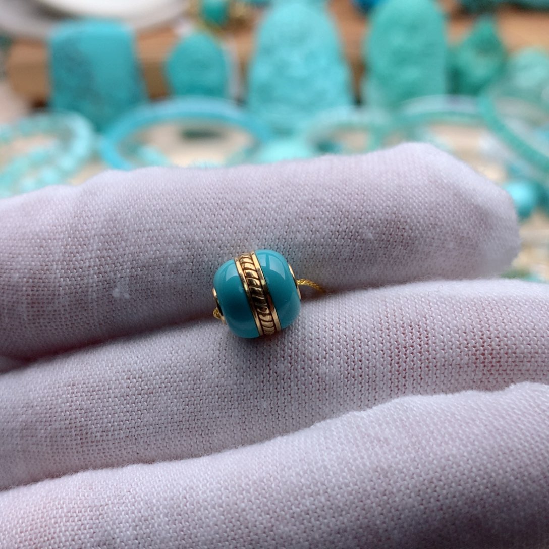 绿松石珠宝奇石18K金镶嵌